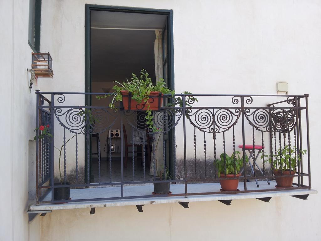 Casa Vacanze Flavia Palermo Bagian luar foto